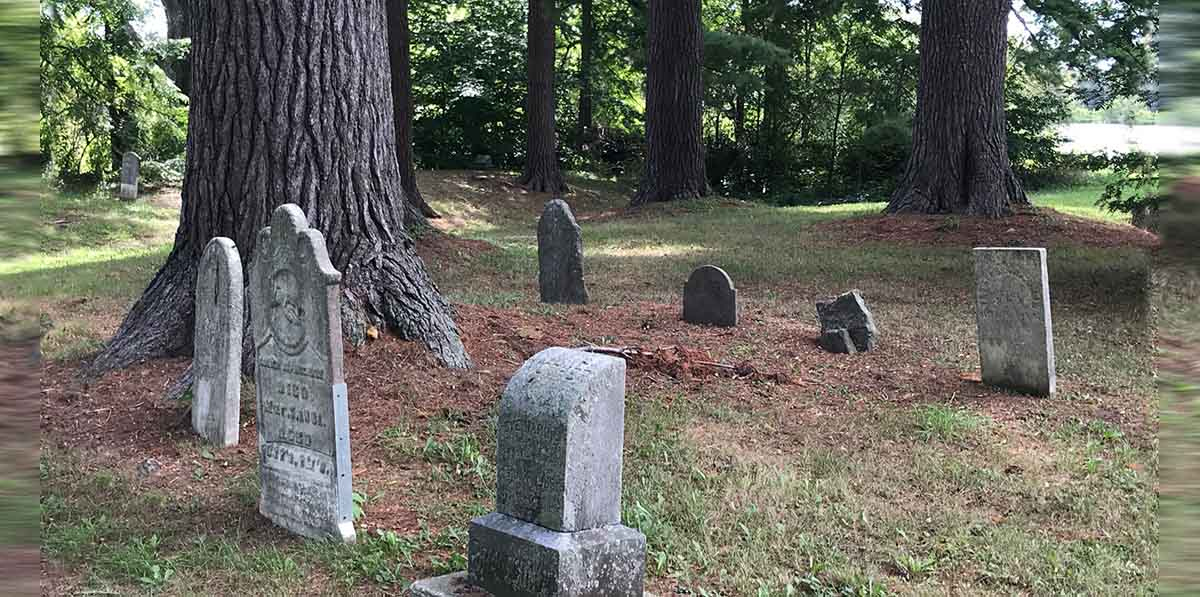 Tour of Bloomfield's Oldest Quaker Cemetery